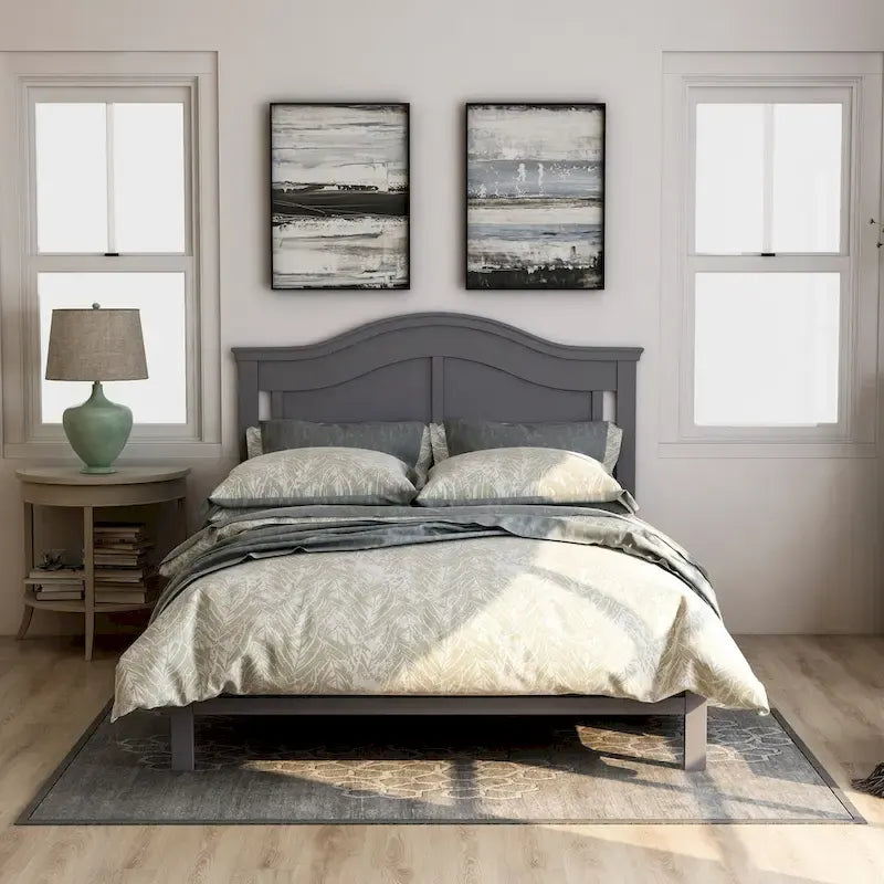 Traditional Curved Panel Headboard Solid Pine Platform Bed in White or Grey